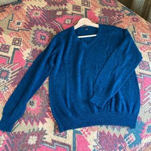 100% Alpaca Men’s Long Sleeve Sweater, Size M-Teal